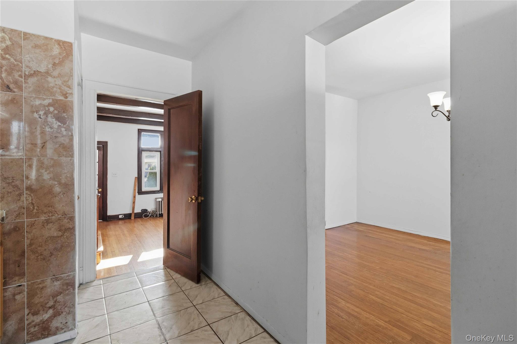 #15 photo, 202 07 109th Avenue, Saint Albans , NY 11412