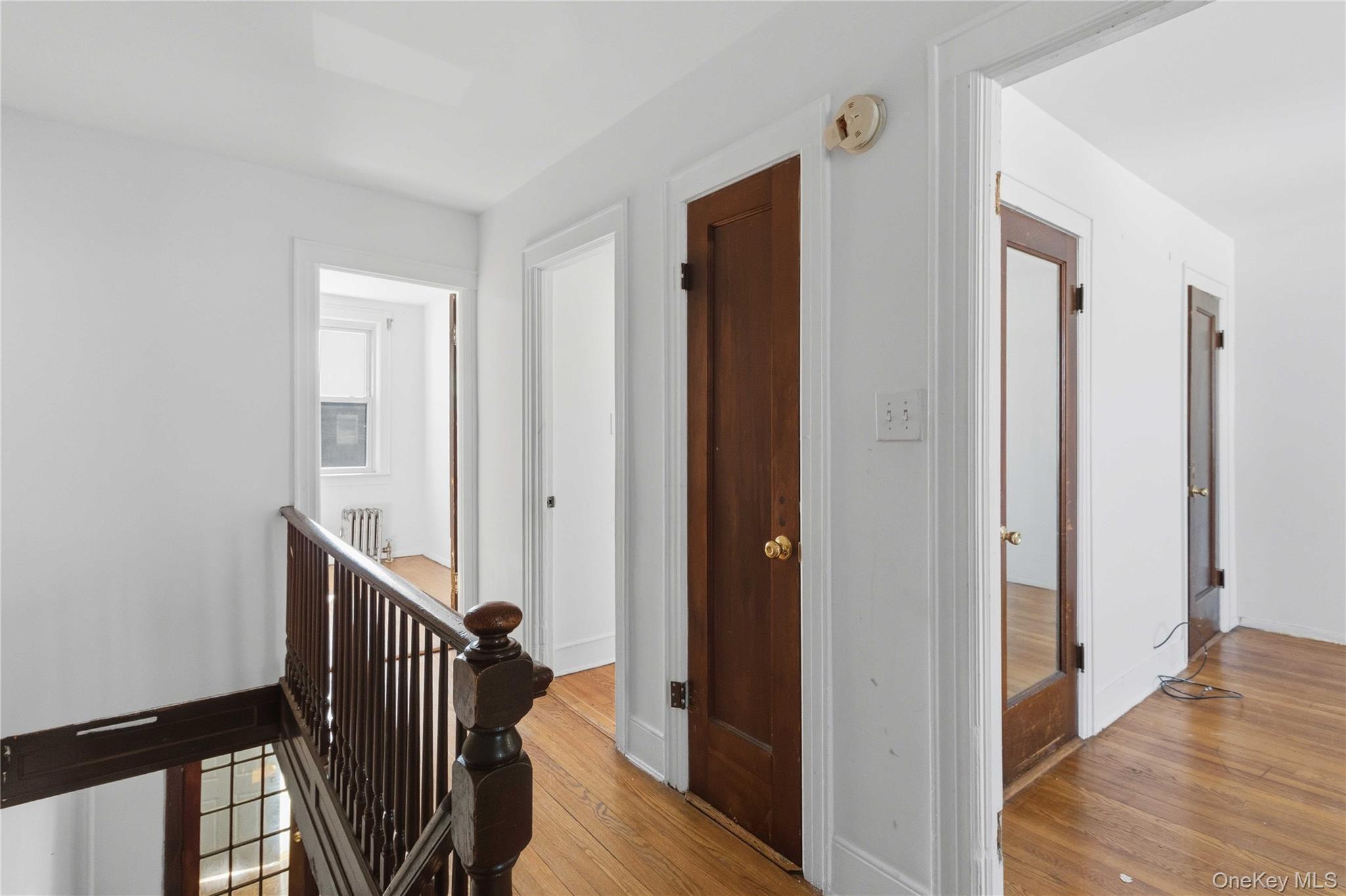 #16 photo, 202 07 109th Avenue, Saint Albans , NY 11412