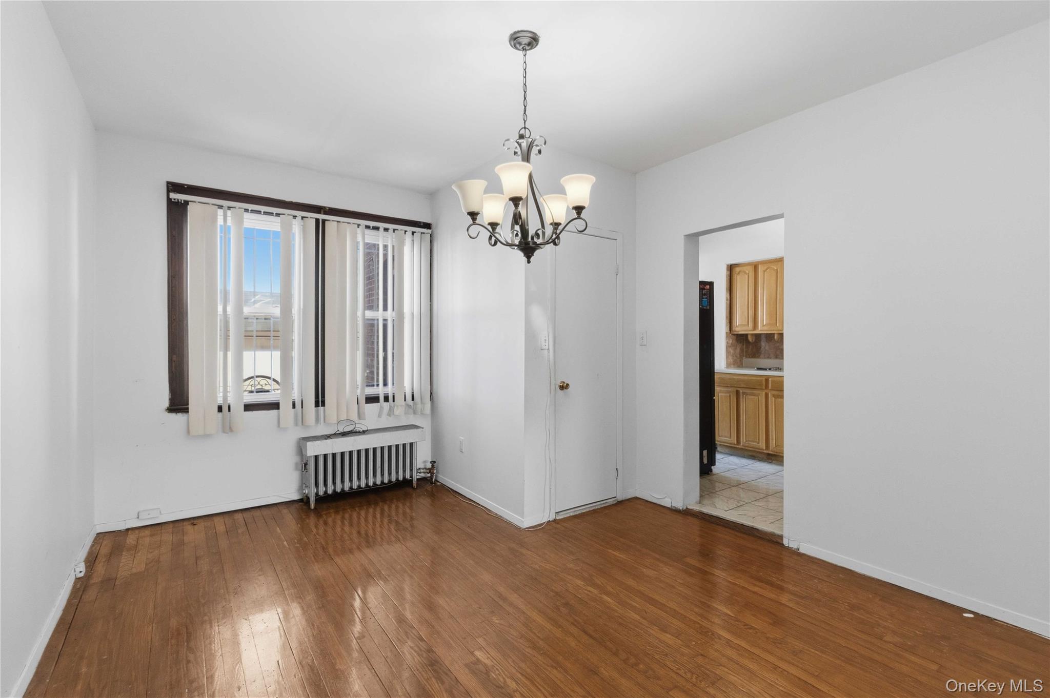 #6 photo, 202 07 109th Avenue, Saint Albans , NY 11412