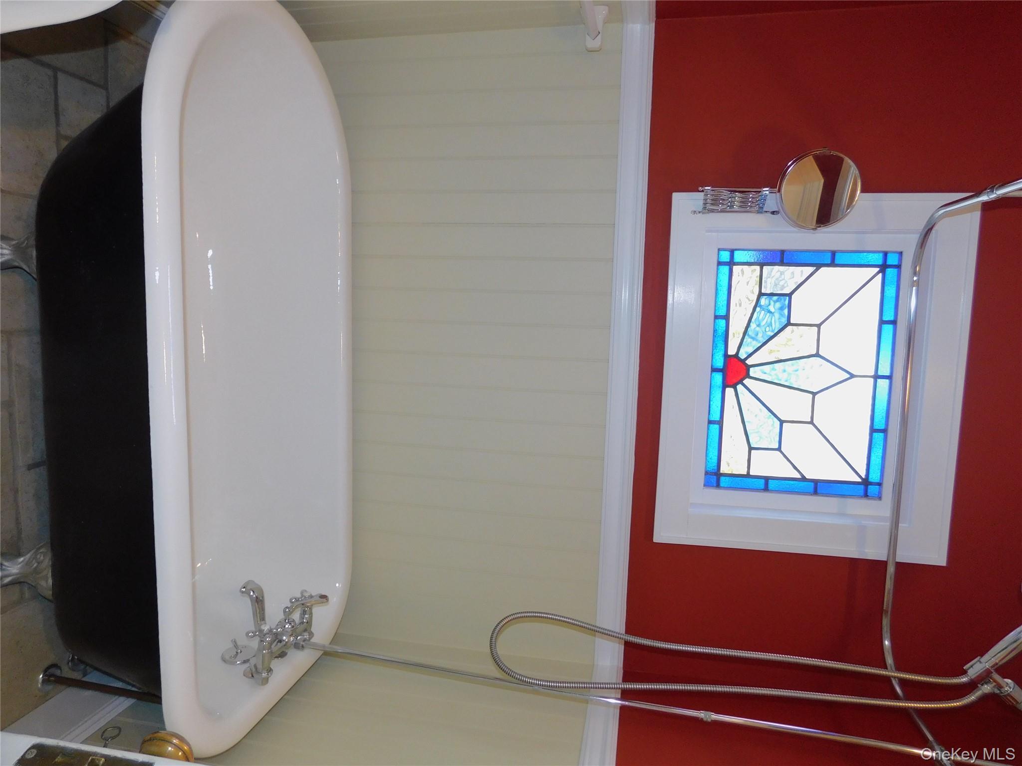 #6 photo, 84 Cedar Road, מחוז סאפוק Wading River , NY 11792