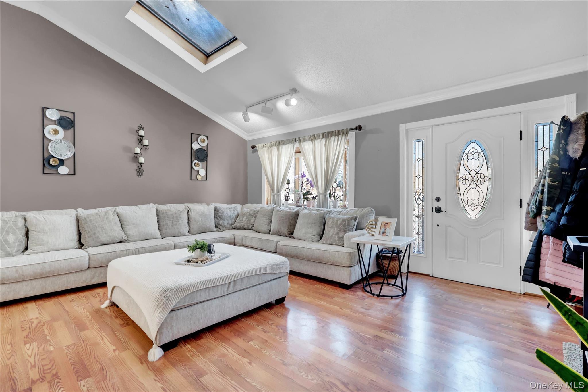 #5 photo, 10 Joanna Place, সাফোক কাউন্টি Port Jefferson Station , NY 11776