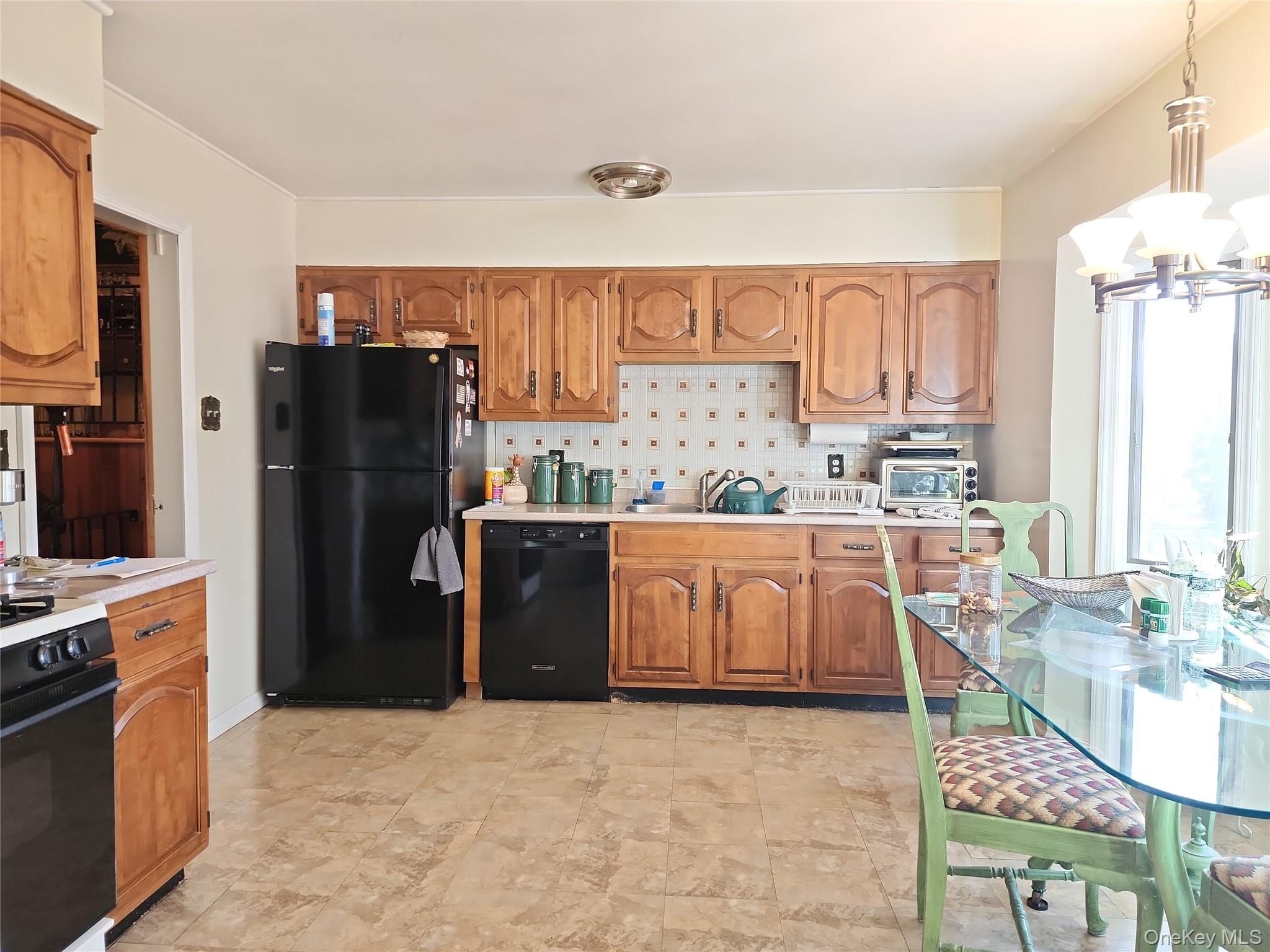 #2 photo, 3 Dorset Way, Glen Cove , NY 11542