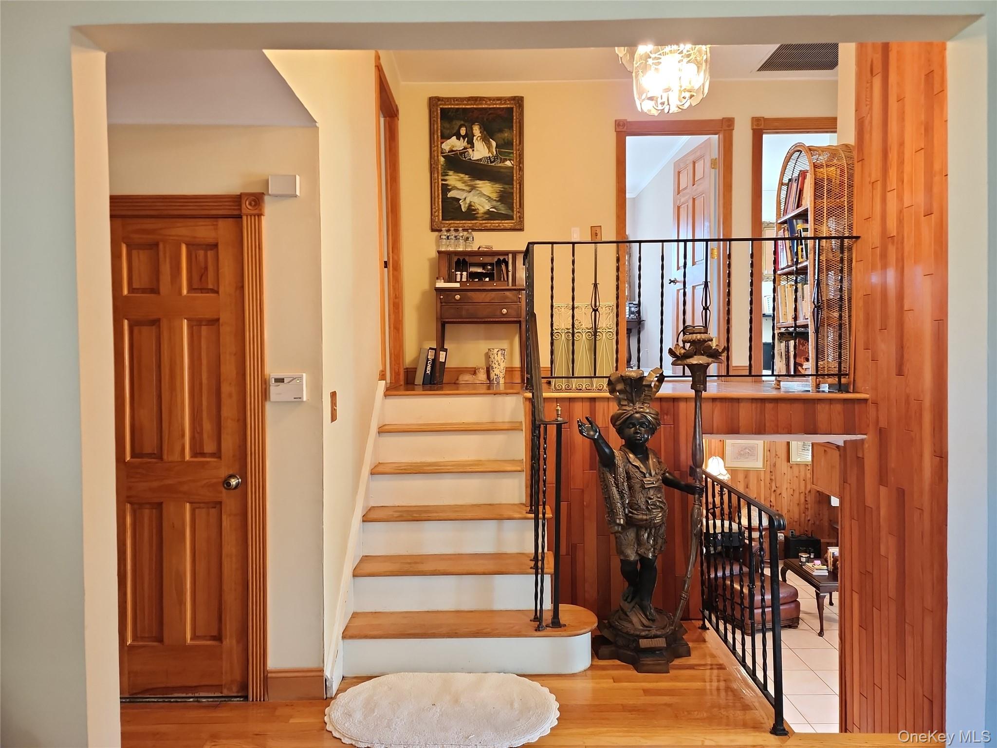 #5 photo, 3 Dorset Way, Glen Cove , NY 11542