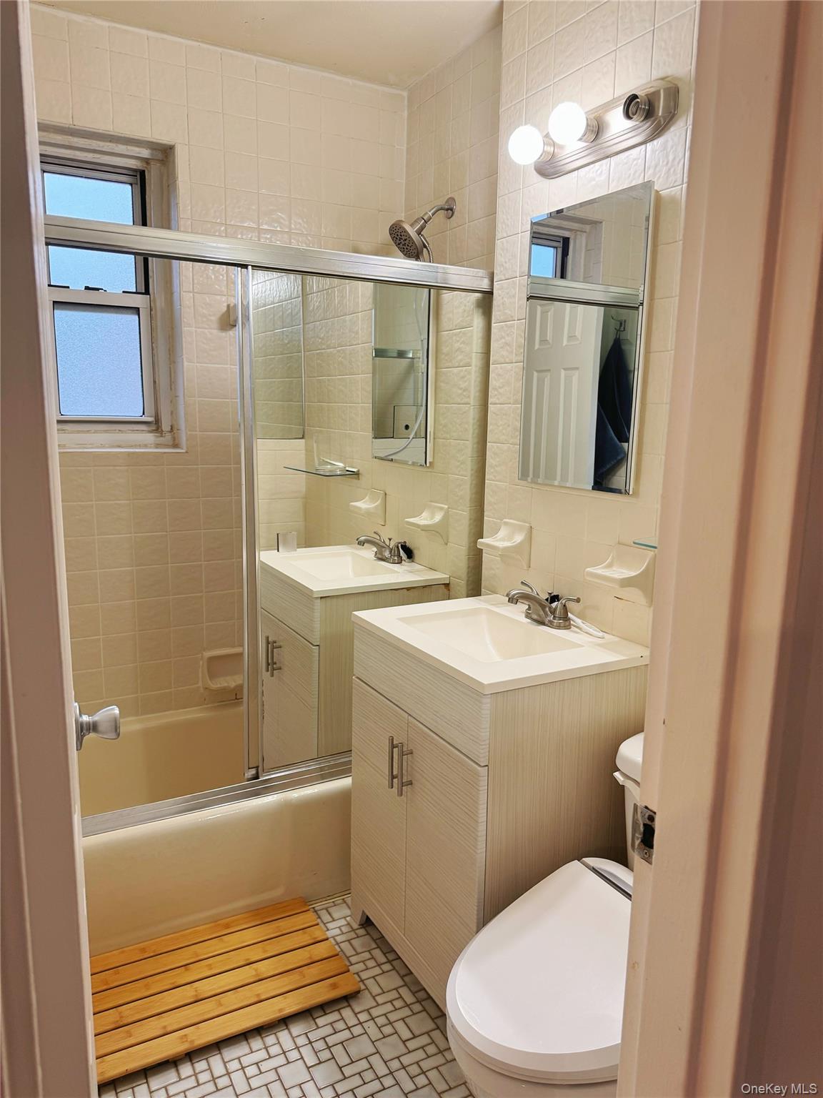 #5 photo, 35-36 Clearview Expy, Куинс ‖ Bayside , NY 11361