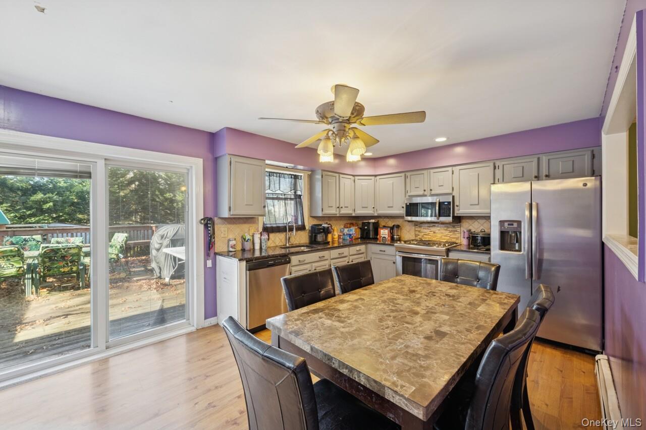 #3 photo, 22 Garden Place, Shirley , NY 11967