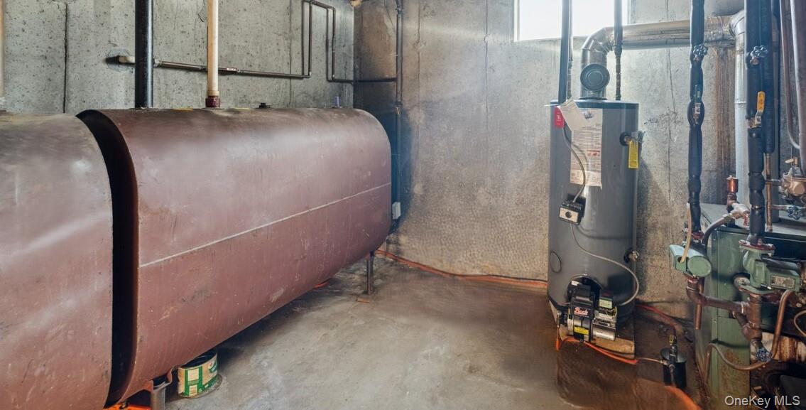 #6 photo, 22 Garden Place, Shirley , NY 11967