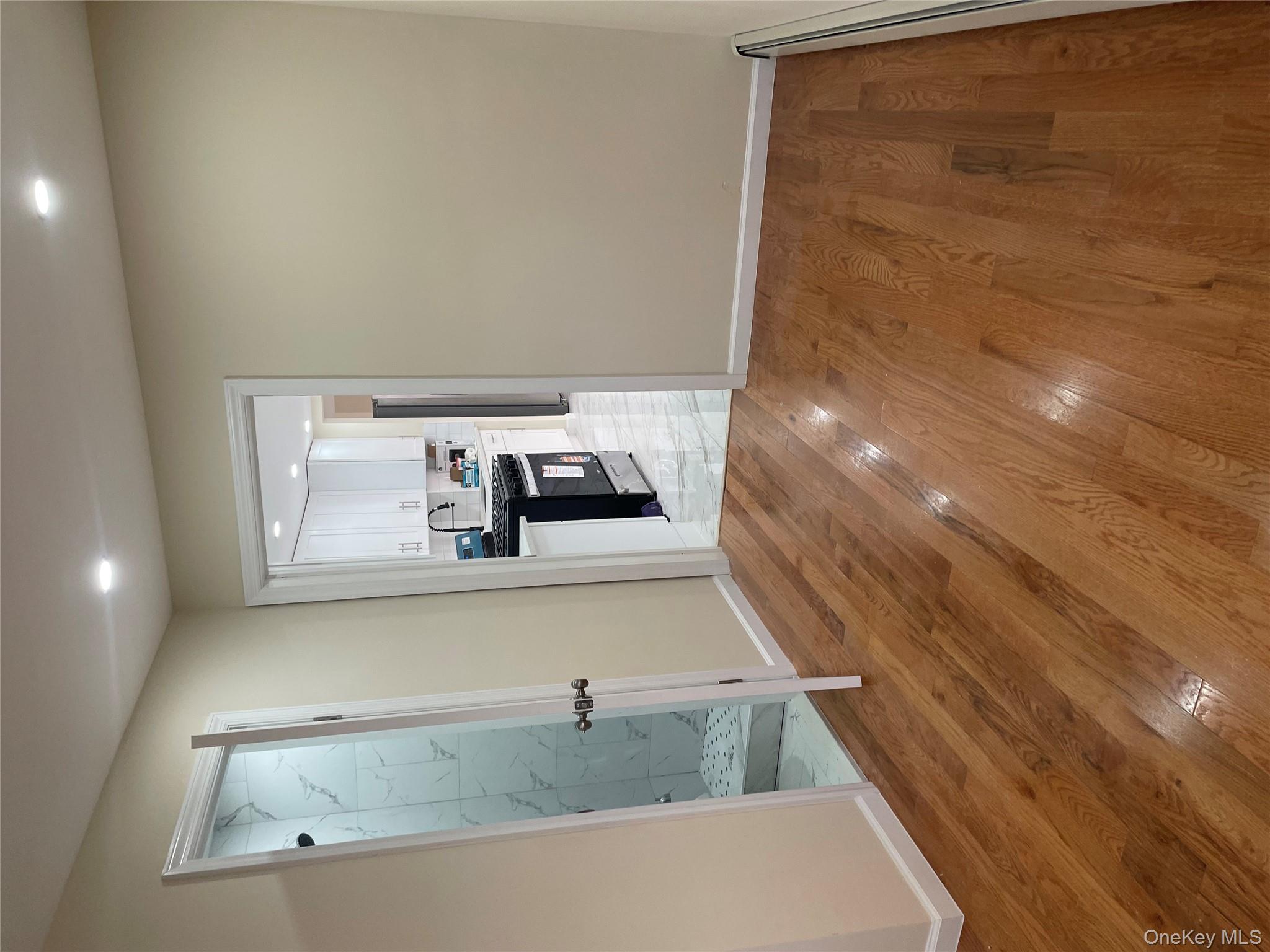 #10 photo, 10481 165th Street, Jamaica , NY 11433