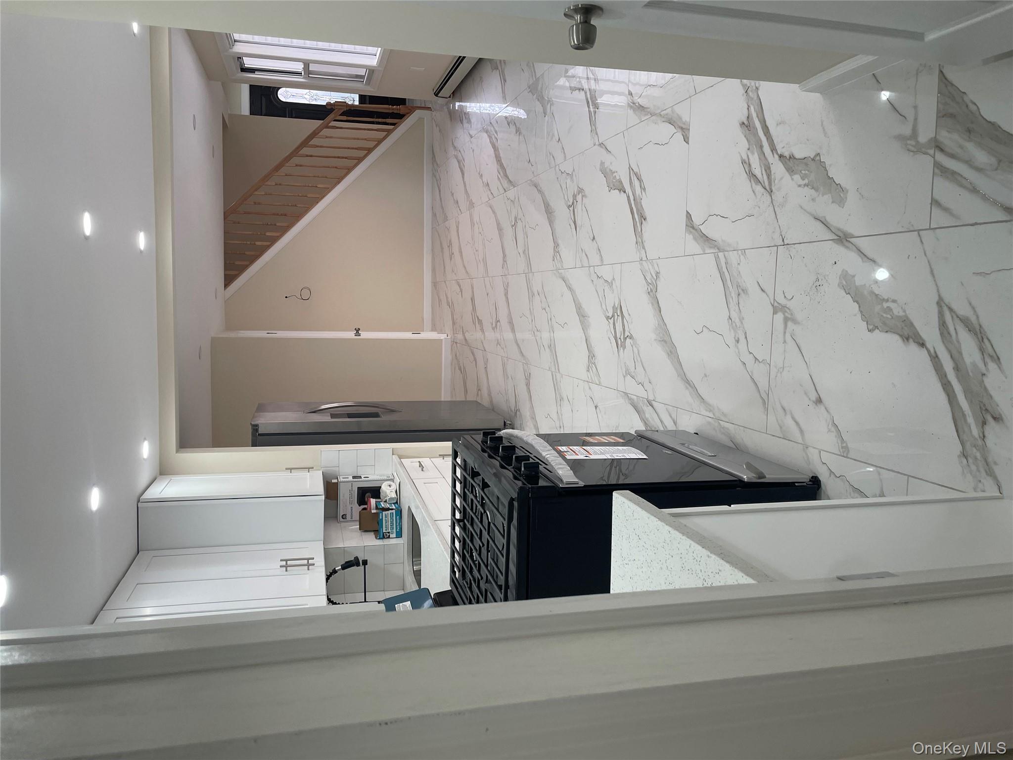 #5 photo, 10481 165th Street, Jamaica , NY 11433