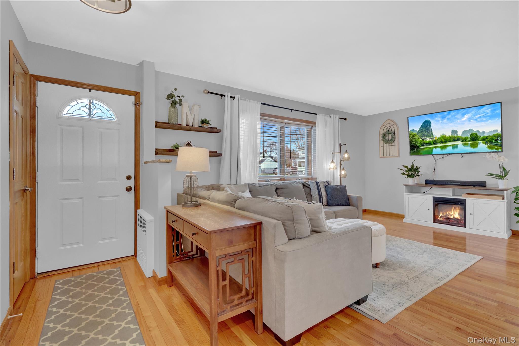 #2 photo, 57 Roosevelt Drive, Bethpage , NY 11714