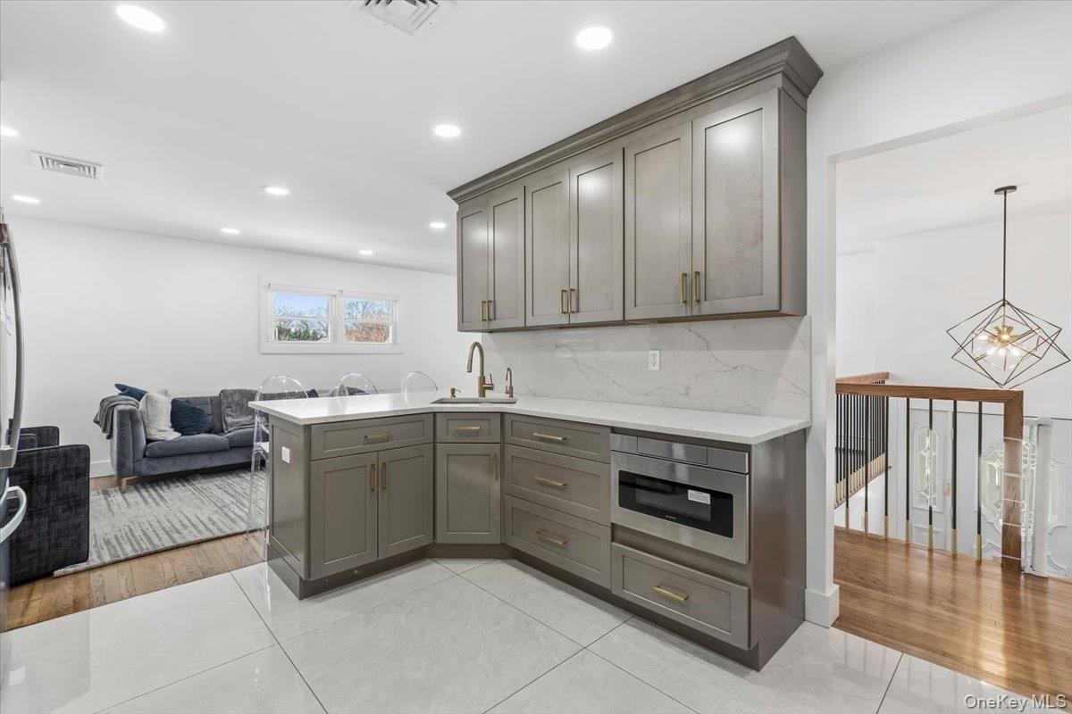 #14 photo, 219 Pearsall Place, Woodmere , NY 11598