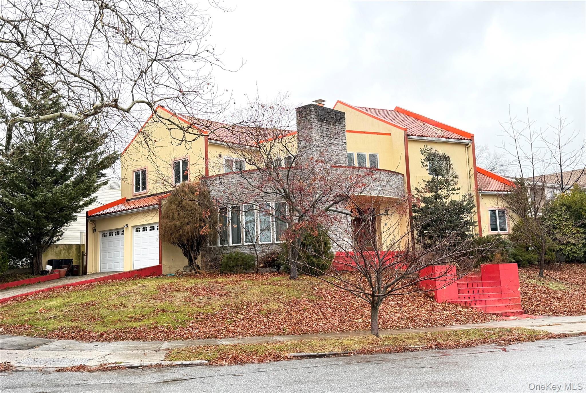 #1 photo, 26105 Bridgewater Avenue, Glen Oaks , NY 11004