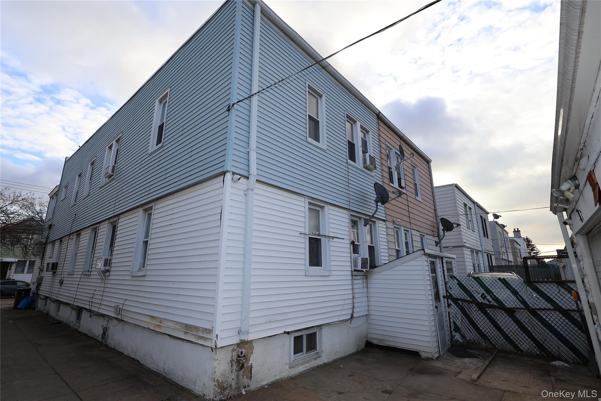 #17 photo, 10118 94th Street, Ozone Park , NY 11416