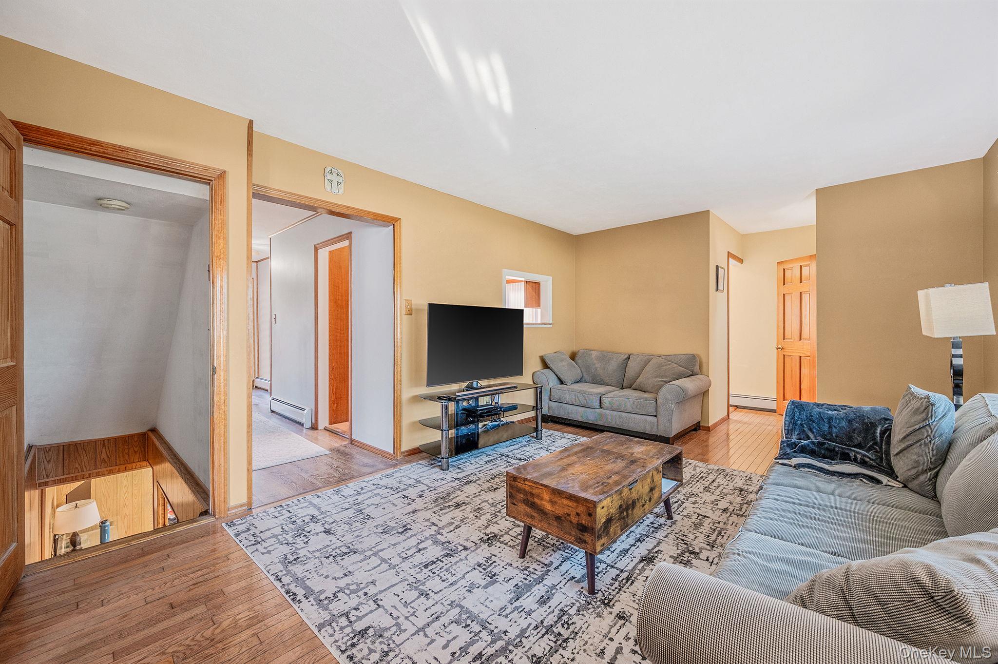 #16 photo, 14 Harp Lane, מחוז סאפוק Sayville , NY 11782