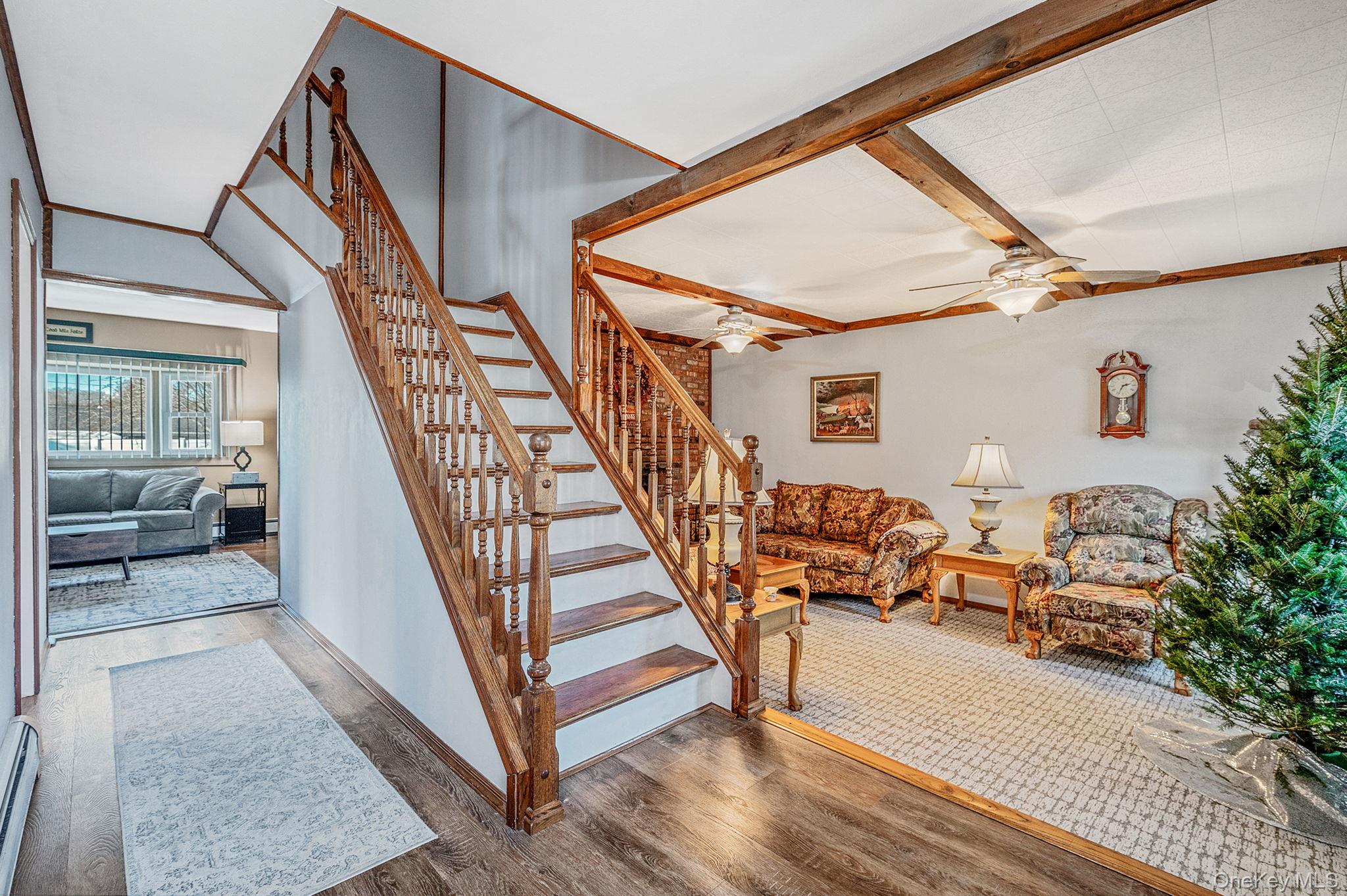 #4 photo, 14 Harp Lane, מחוז סאפוק Sayville , NY 11782