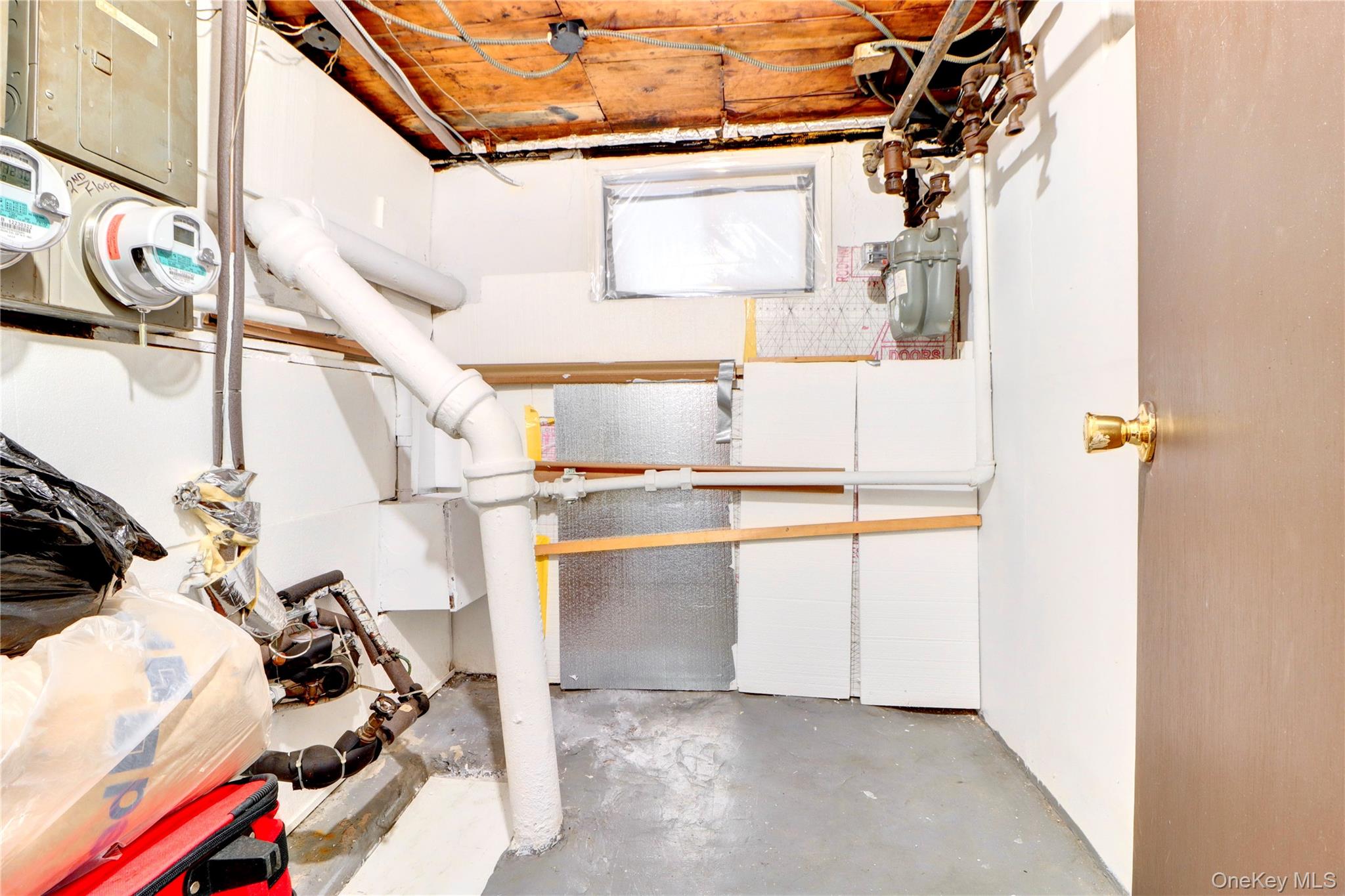 #19 photo, 6510 80th Avenue, קווינס Glendale , NY 11385