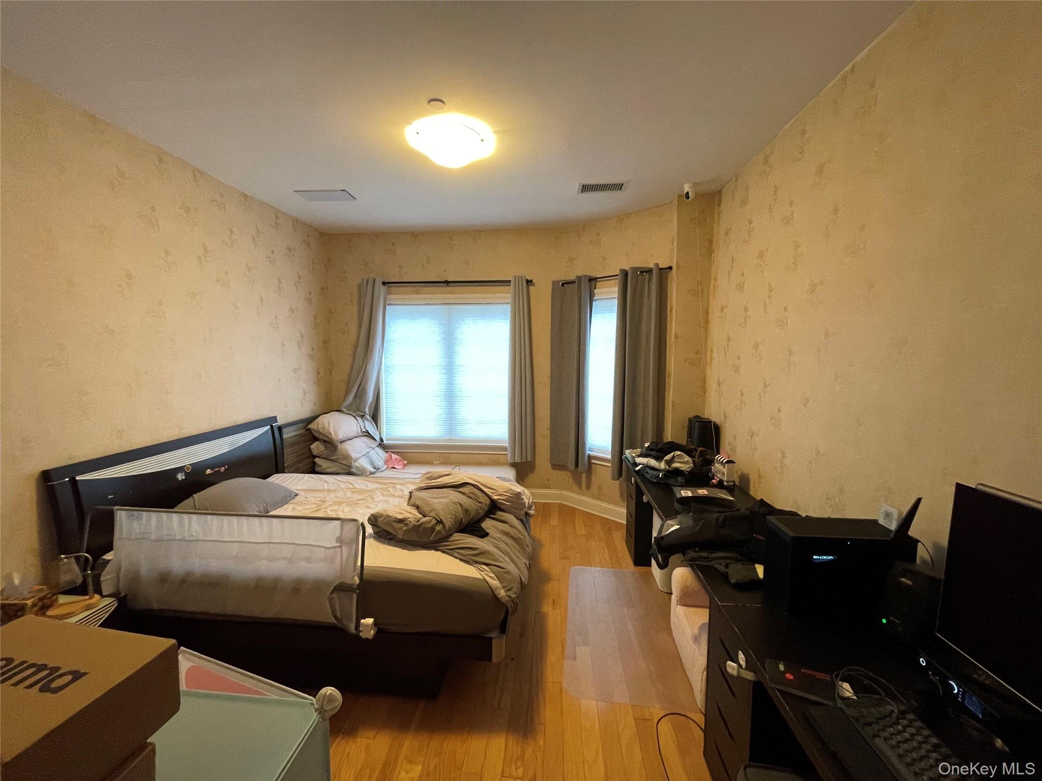 #5 photo, 350 Soundview Lane, College Point , NY 11356