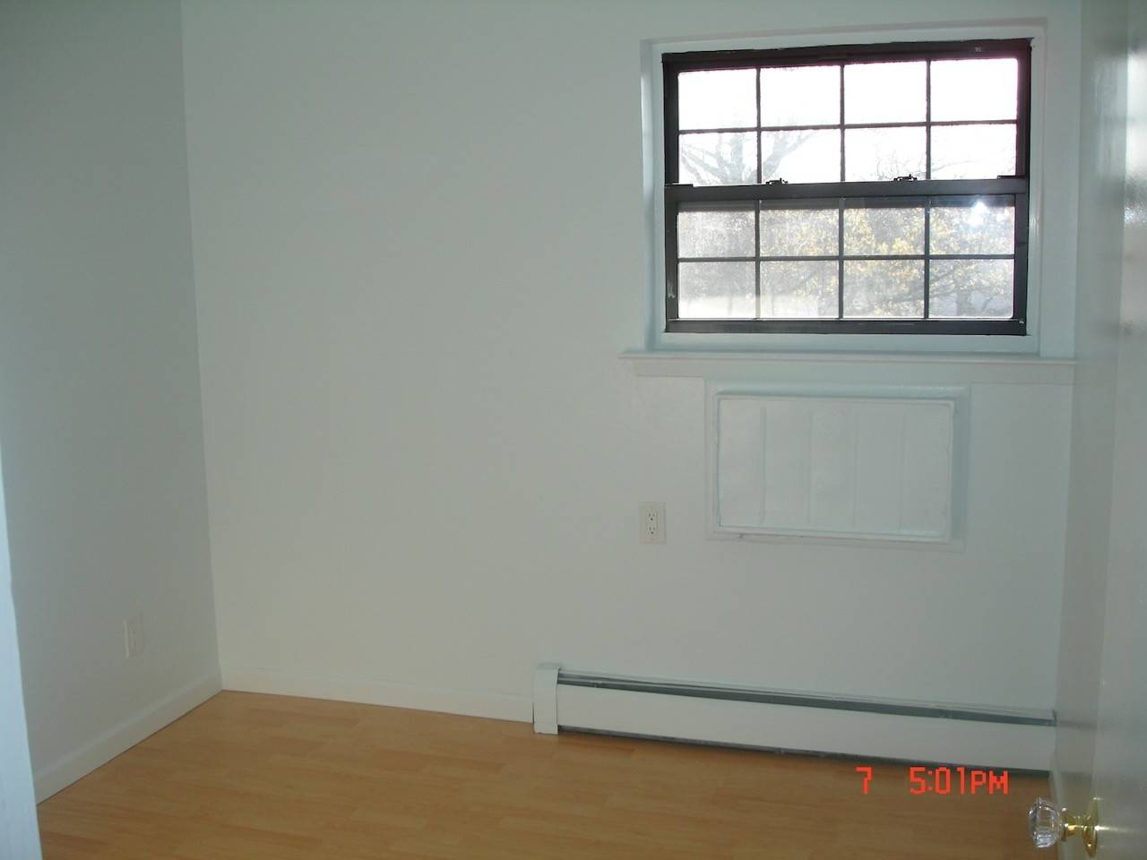 #12 photo, 219-02 64th Ave, #3, Oakland Gardens , NY 11364