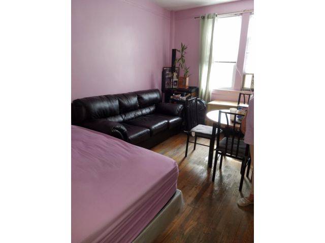 #6 photo, 9623 Avenue M, 브루클린 Canarsie , NY 11236