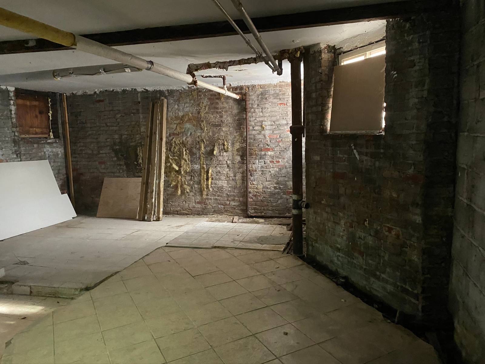 #12 photo, 321 Milford St, East New York , NY 11208