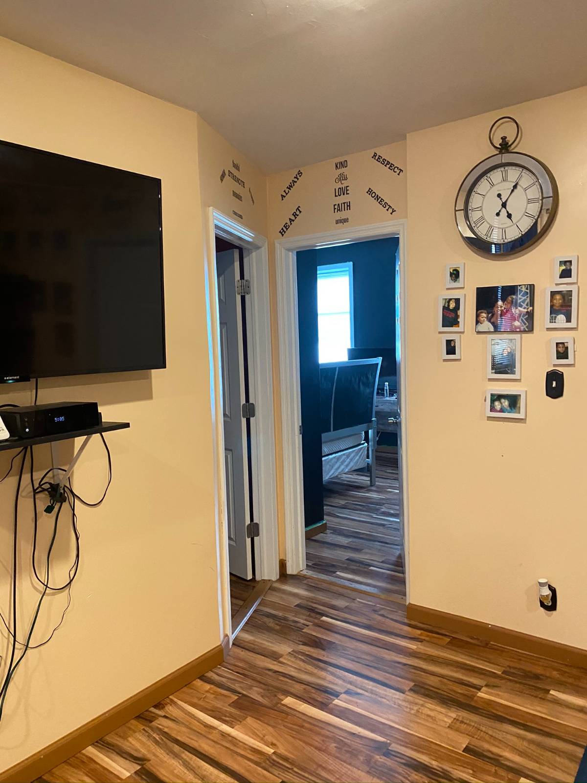 #14 photo, 321 Milford St, East New York , NY 11208