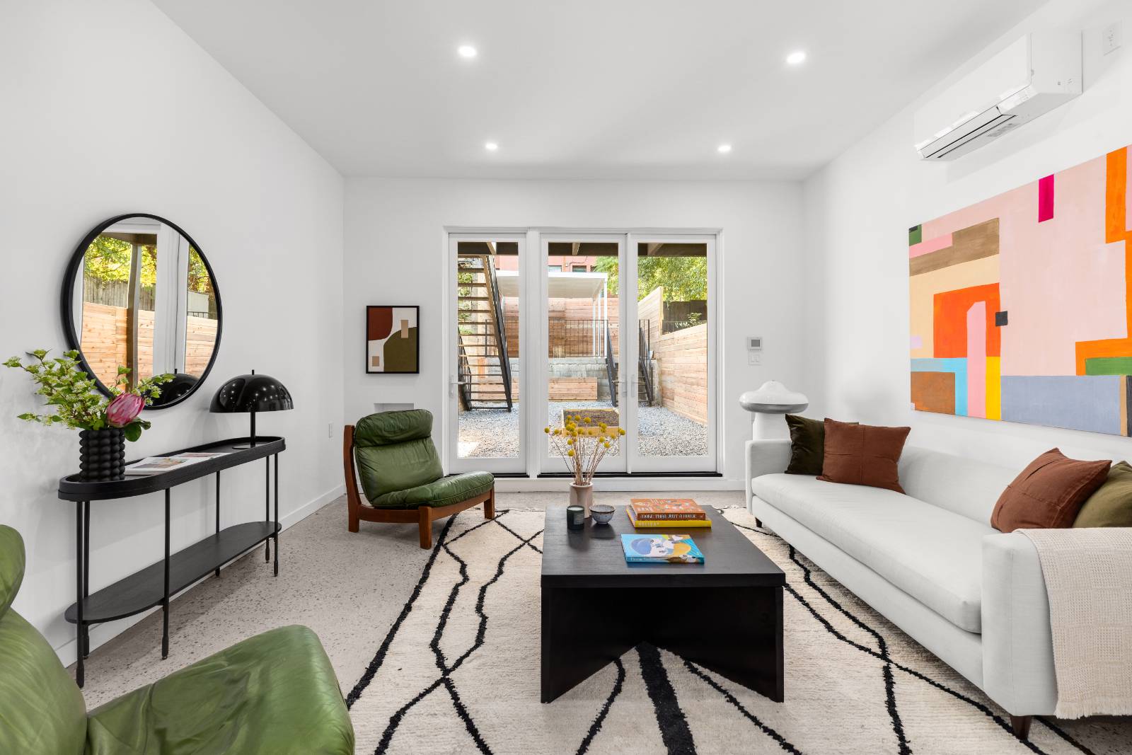 #16 photo, 94 Pioneer Street, #1, 브루클린 Red Hook , NY 11231