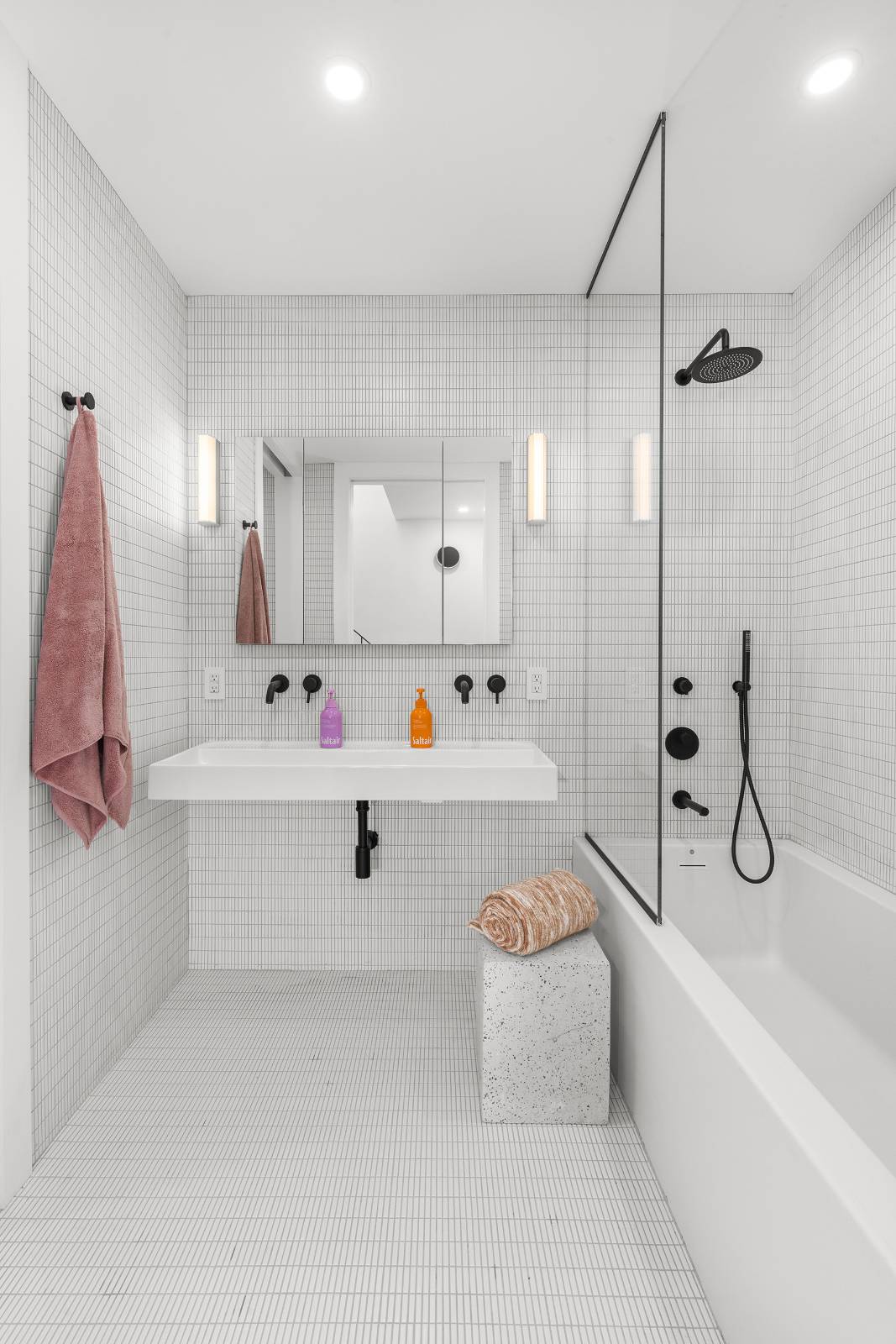 #8 photo, 94 Pioneer Street, #1, 브루클린 Red Hook , NY 11231