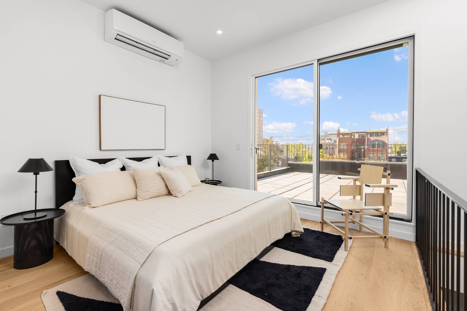 #9 photo, 94 Pioneer Street, #1, 브루클린 Red Hook , NY 11231