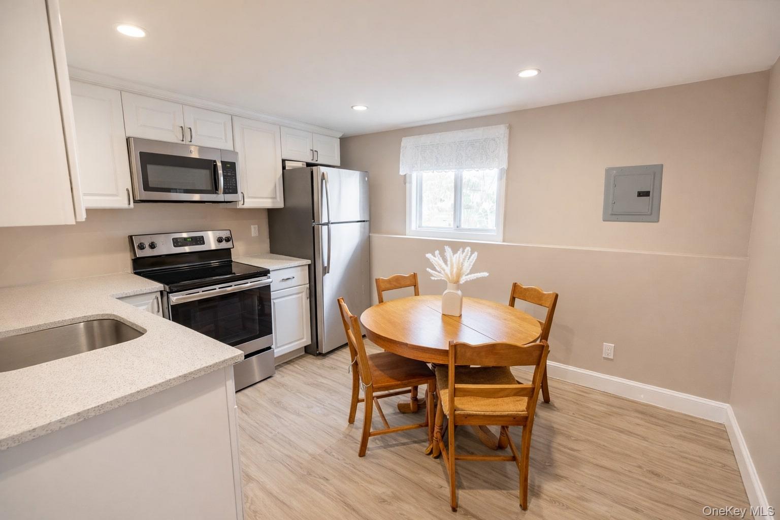 #17 photo, 159 East Drive, Massapequa , NY 11758