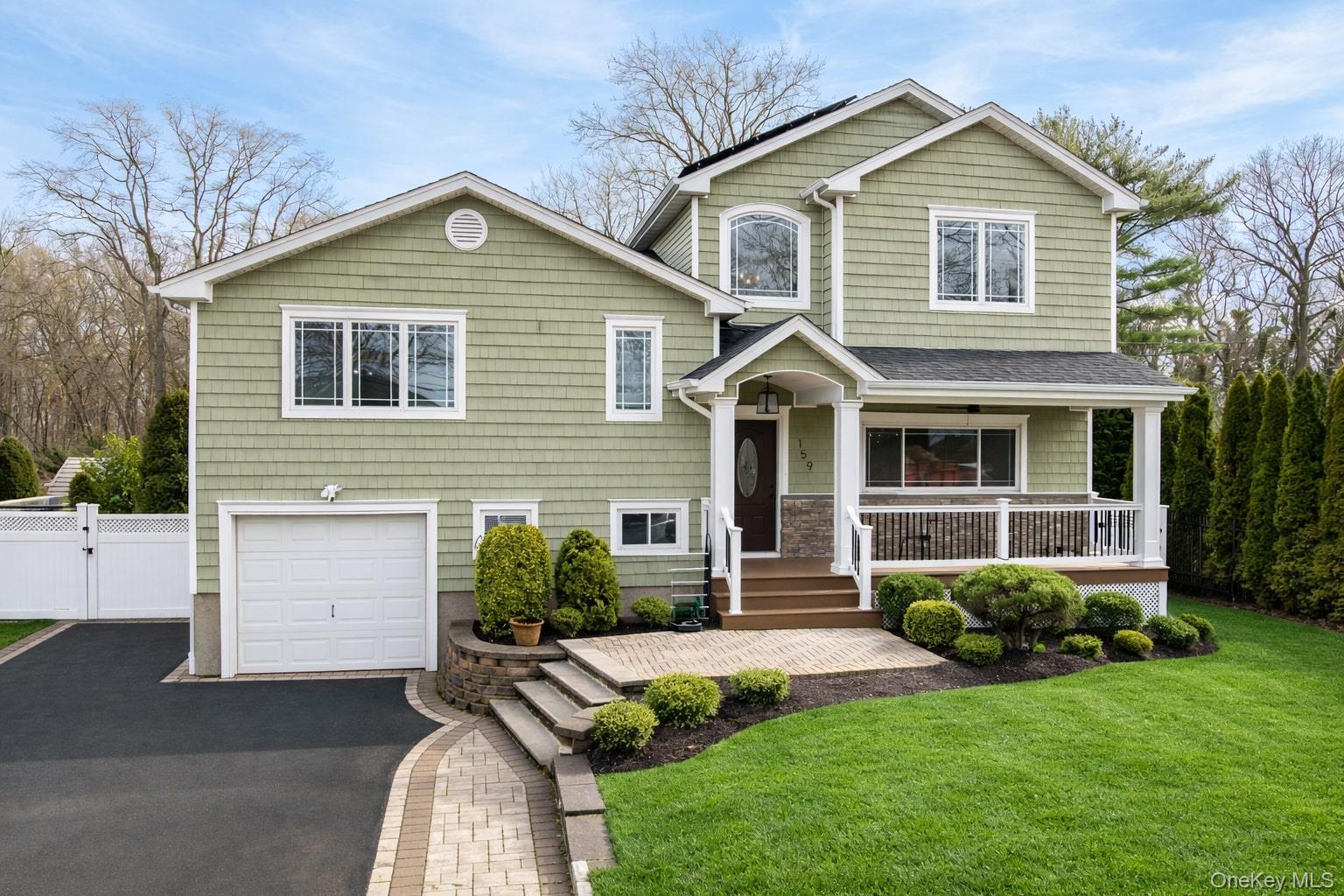 #2 photo, 159 East Drive, Massapequa , NY 11758