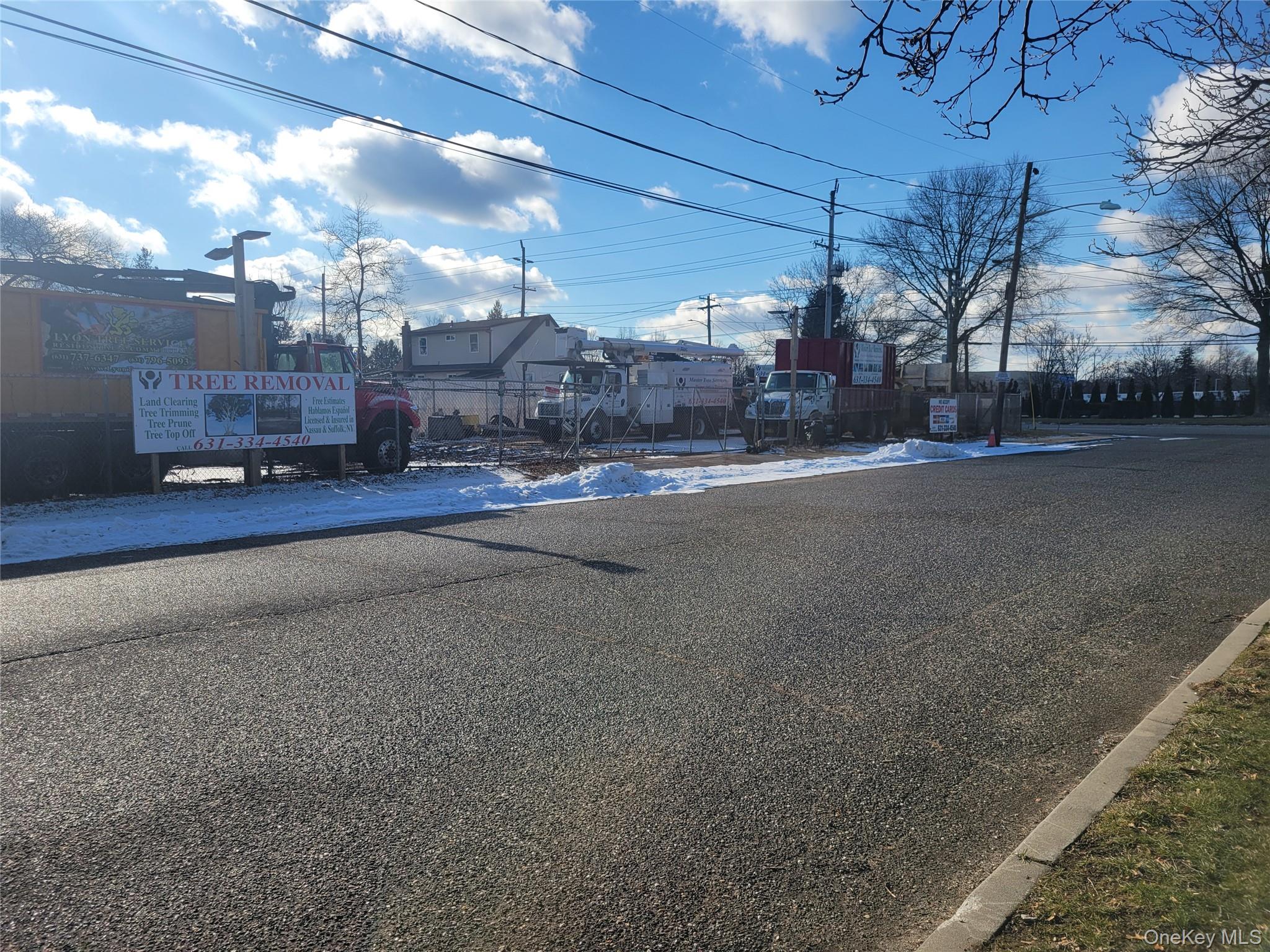 #2 photo, 1699 5th Avenue, Bay Shore , NY 11706