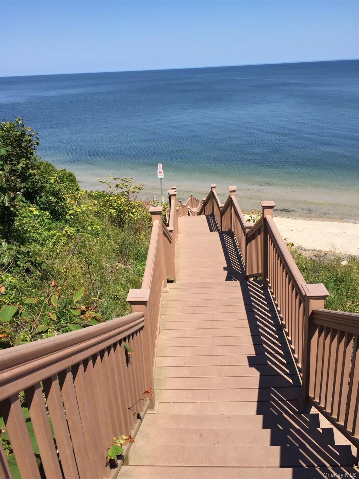 #19 photo, 28 Anchor Path, Саффолк ‖ Baiting Hollow , NY 11933