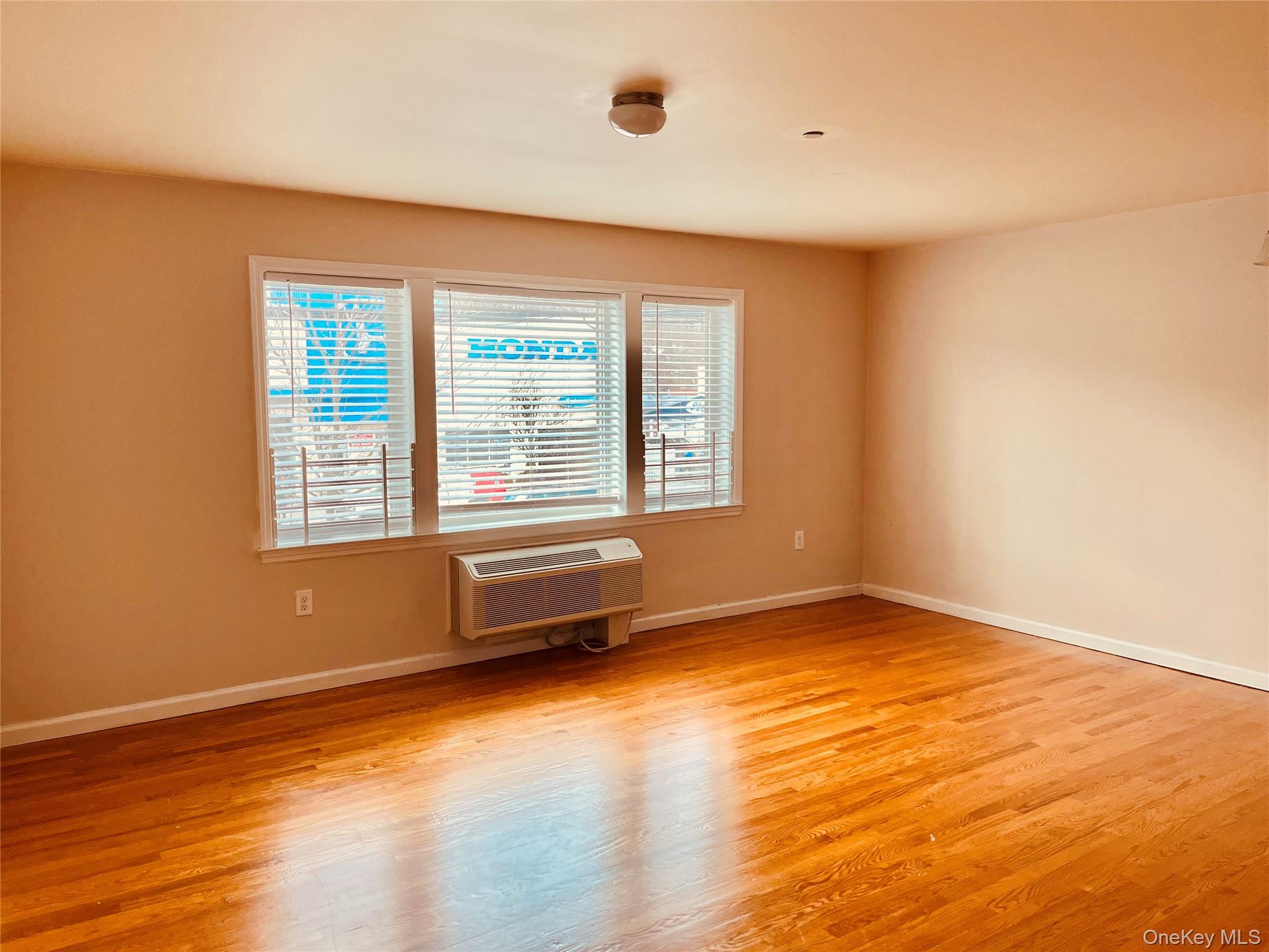 #5 photo, 160 Chatterton Avenue, White Plains , NY 10606