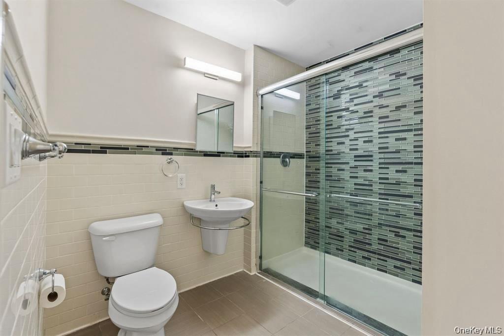 #7 photo, 160 Chatterton Avenue, White Plains , NY 10606