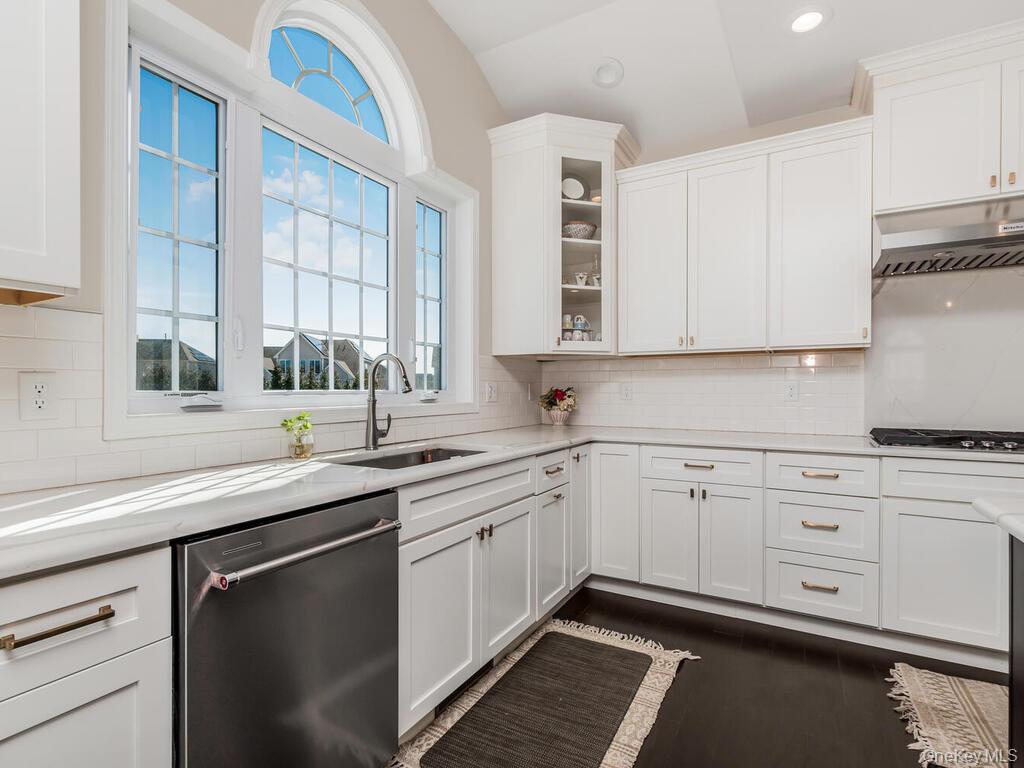 #5 photo, 22 E Van Buren Way, Hopewell Junction , NY 12533