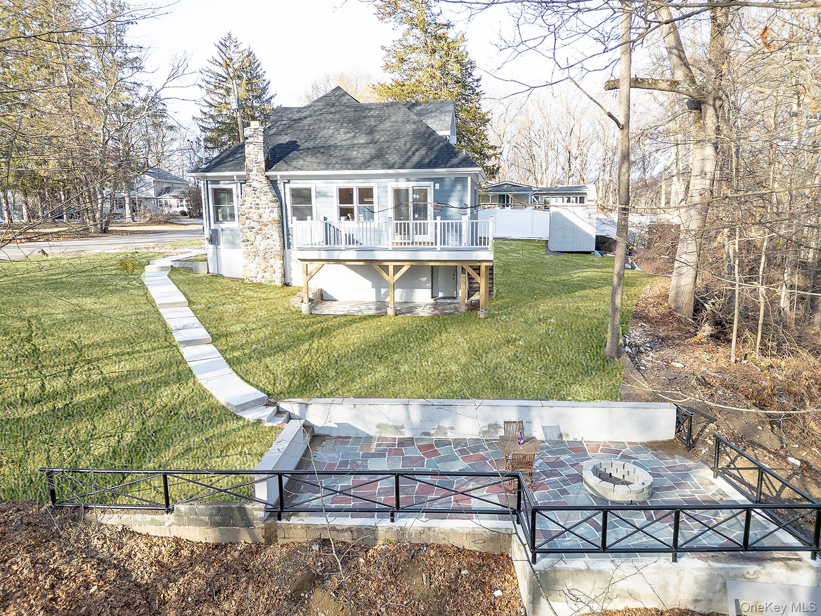 #2 photo, 8 Overlook Court, Cortlandt Manor , NY 10567