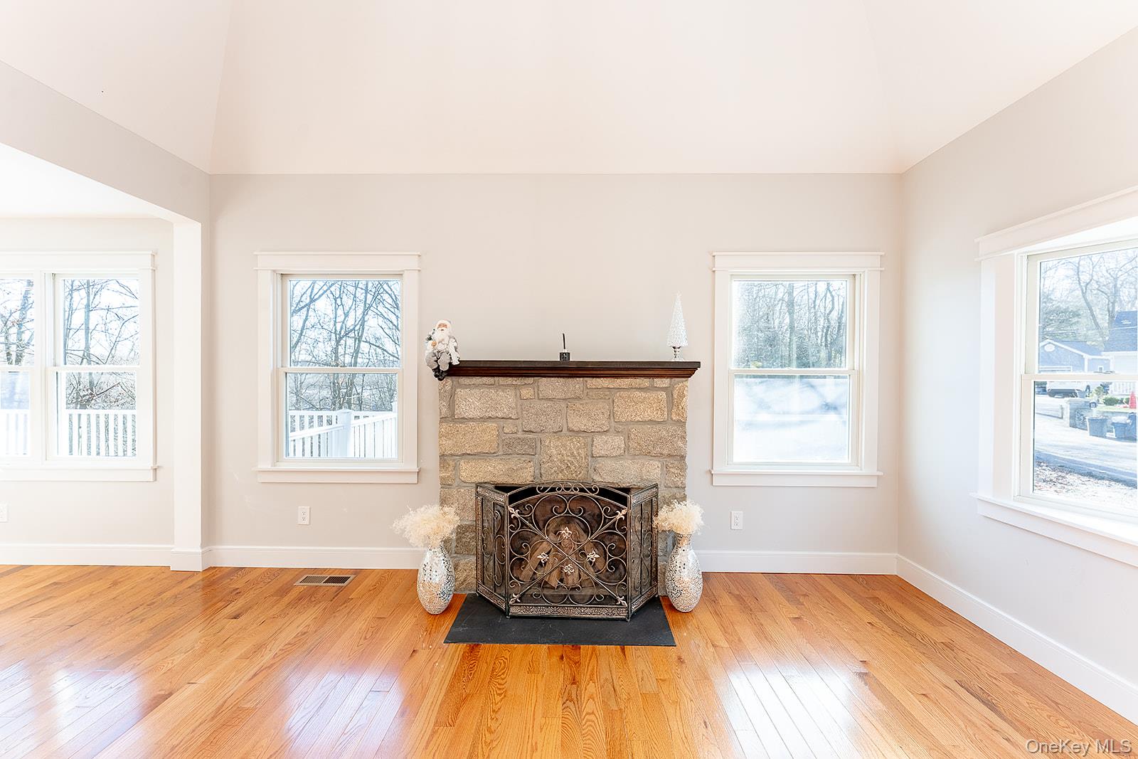 #5 photo, 8 Overlook Court, Cortlandt Manor , NY 10567