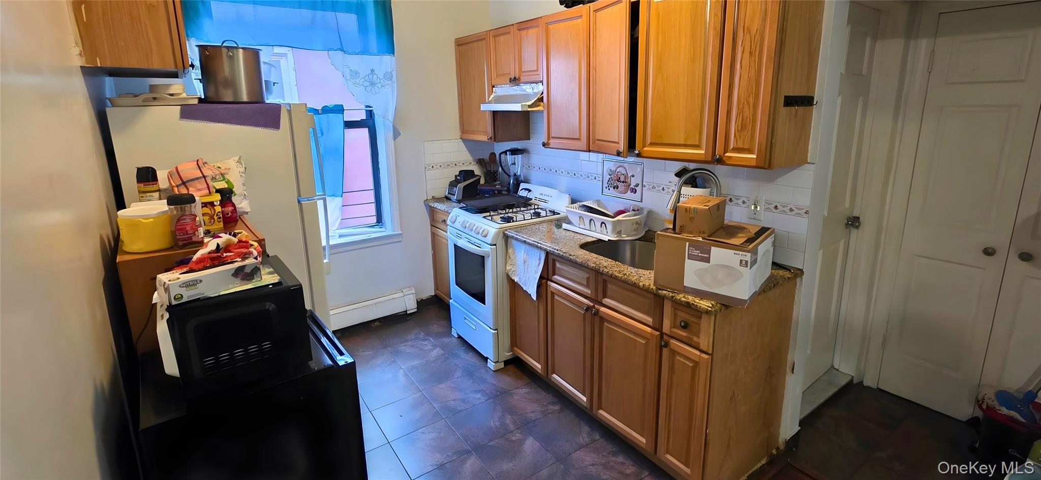 #10 photo, 1147 Wheeler Avenue, ब्रोंक्स Bronx , NY 10472