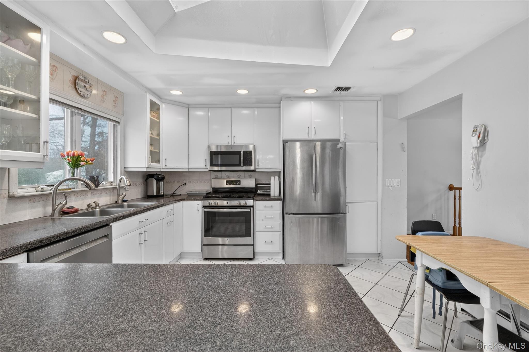 #8 photo, 4 Lois Lane, Monsey , NY 10952