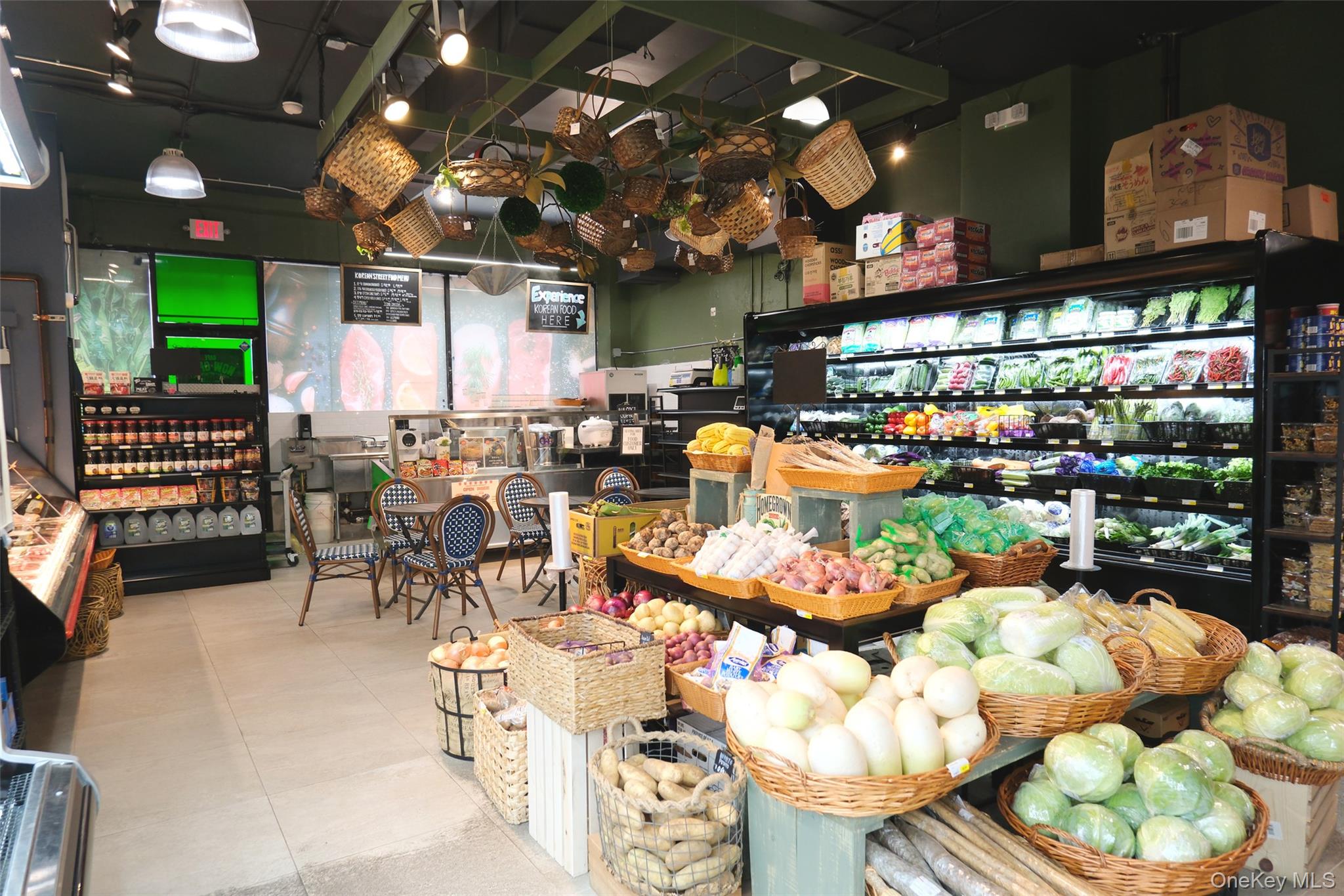 #13 photo, 142-06 41st Avenue, Flushing , NY 11355