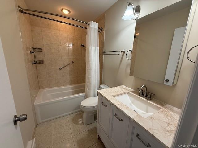 #15 photo, 373 Woodbridge Drive, Саффолк ‖ Ridge , NY 11961