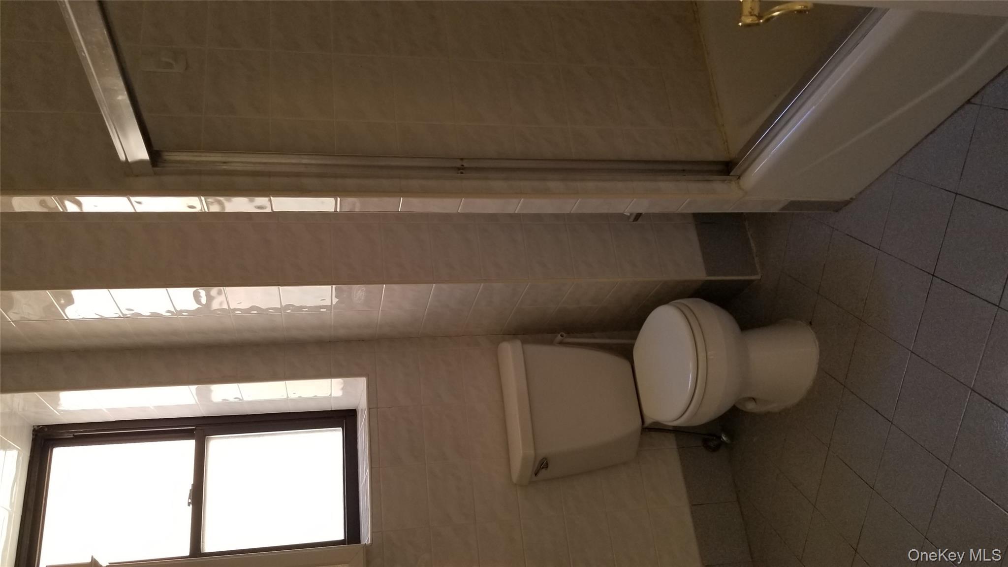 #6 photo, 25 West Broadway, नासाउ काउंटी Long Beach , NY 11561