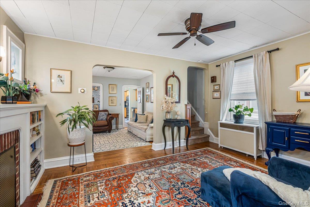 #6 photo, 92-14 221st Street, Queens Village , NY 11428