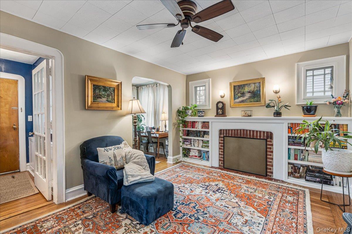 #8 photo, 92-14 221st Street, Queens Village , NY 11428