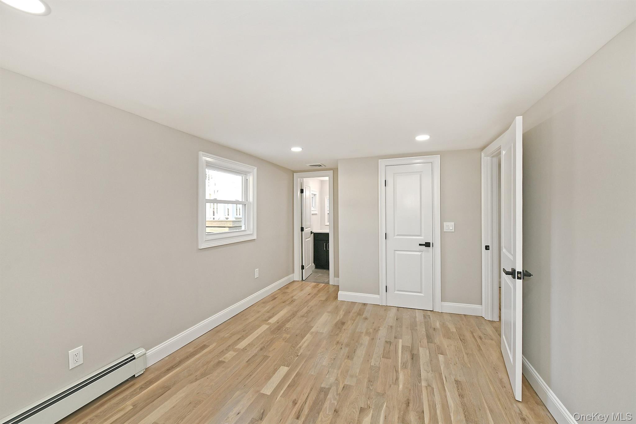 #19 photo, 230 Town Line Road, सफ़ोक काउंटी Commack , NY 11725