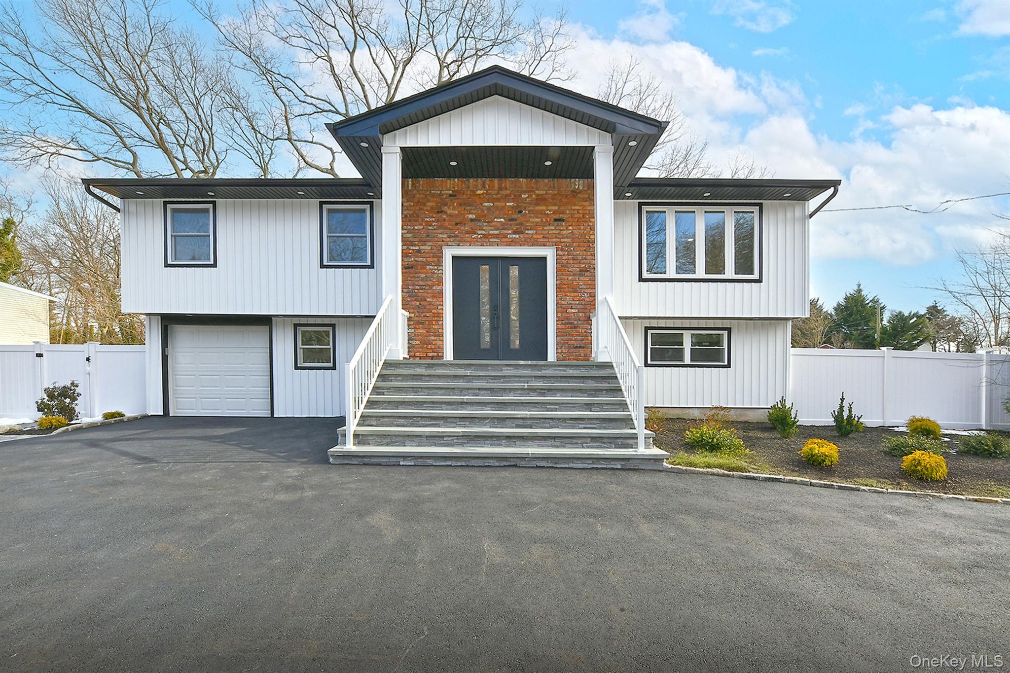 #3 photo, 230 Town Line Road, सफ़ोक काउंटी Commack , NY 11725