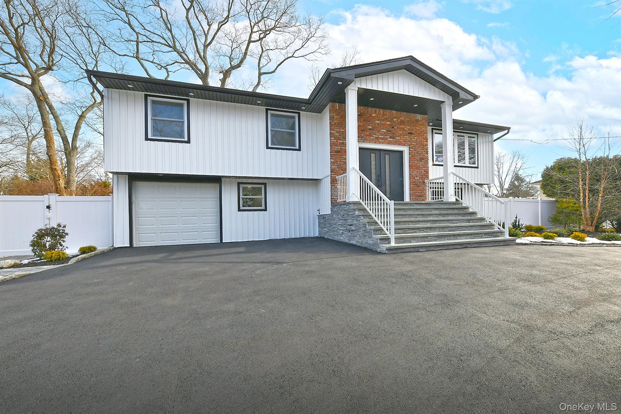 #4 photo, 230 Town Line Road, सफ़ोक काउंटी Commack , NY 11725