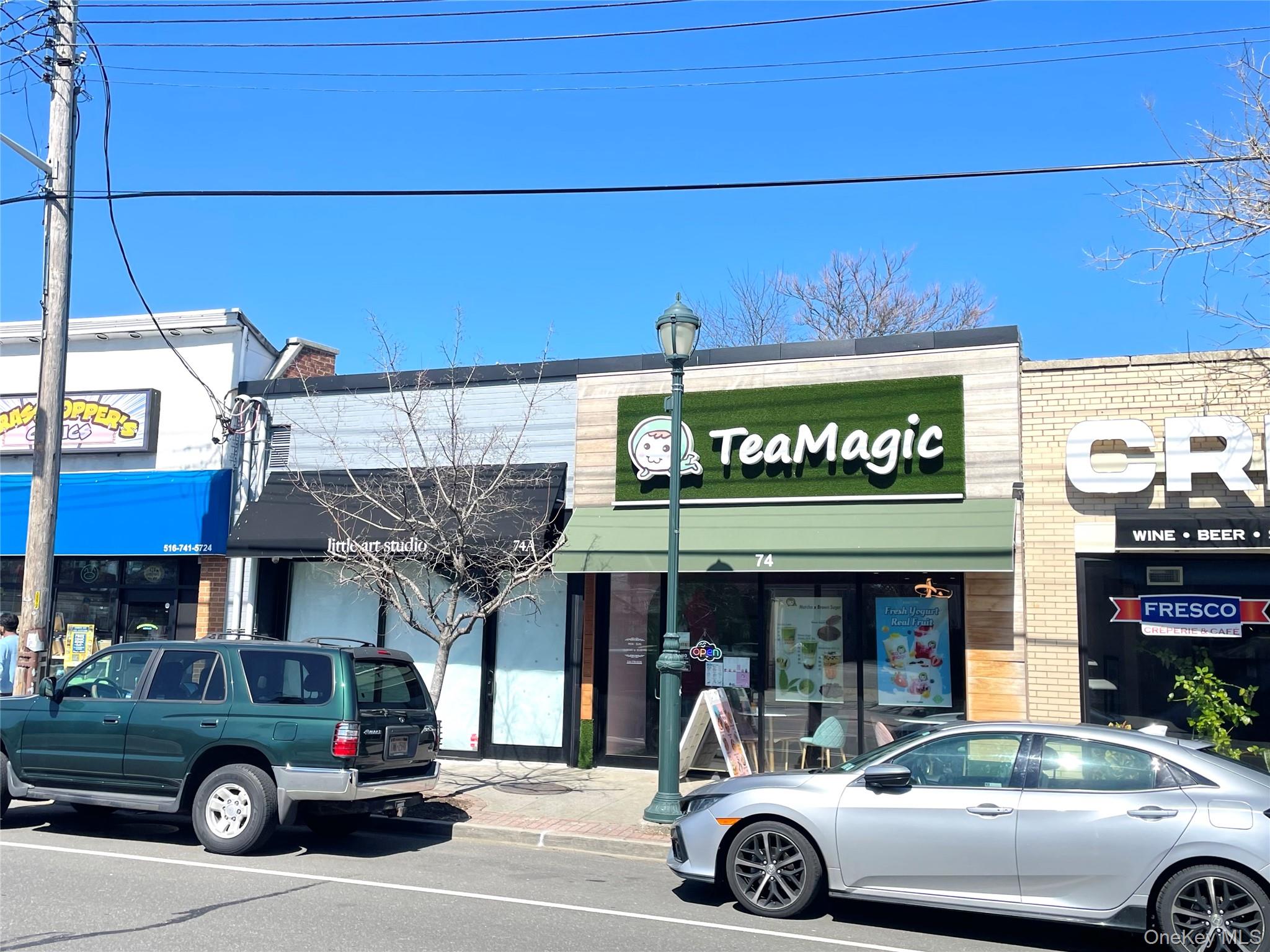 #1 photo, 74A & 74 Hillside Avenue, 롱 아일랜드 Williston Park , NY 11596