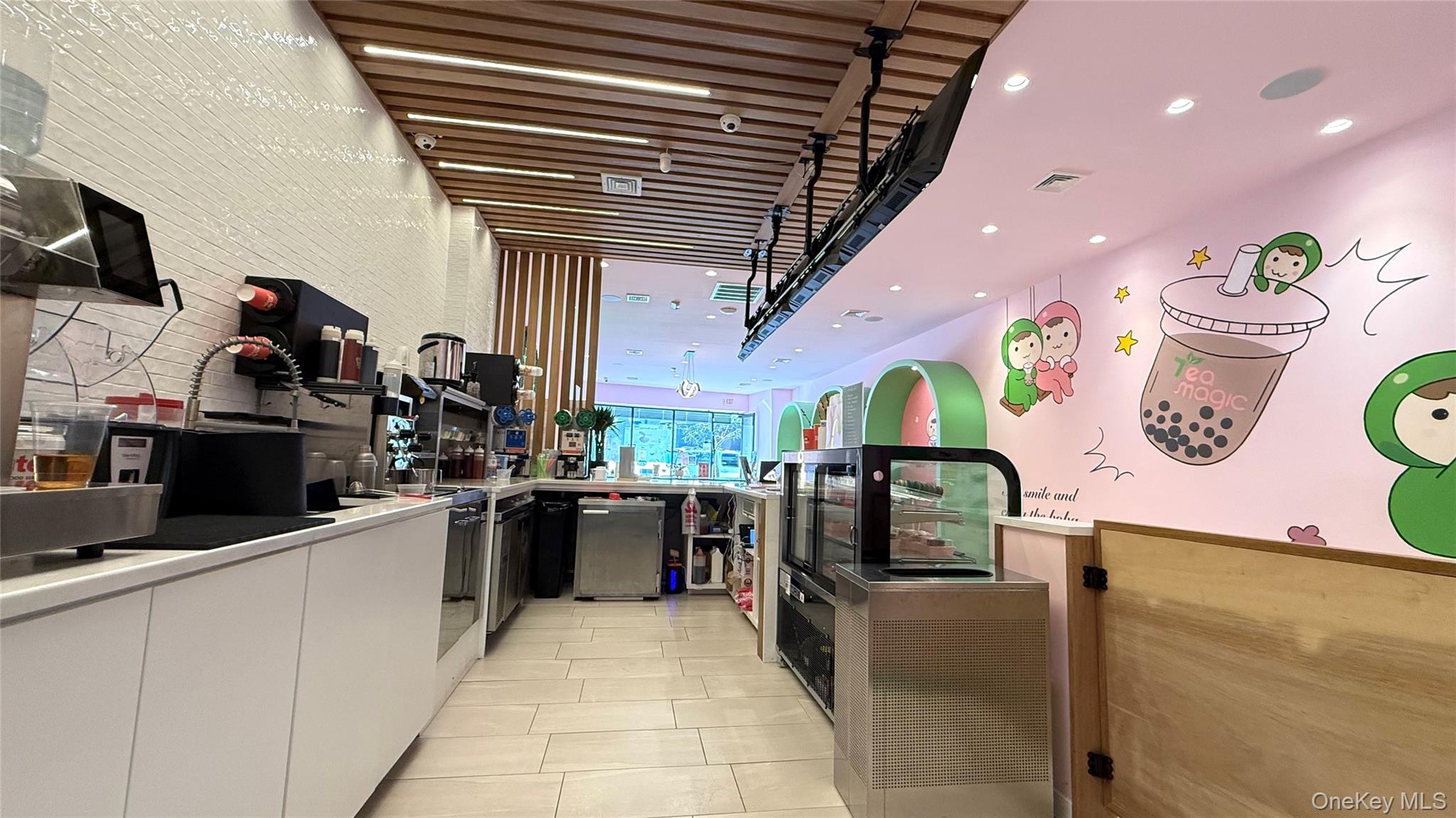 #2 photo, 74A & 74 Hillside Avenue, 롱 아일랜드 Williston Park , NY 11596