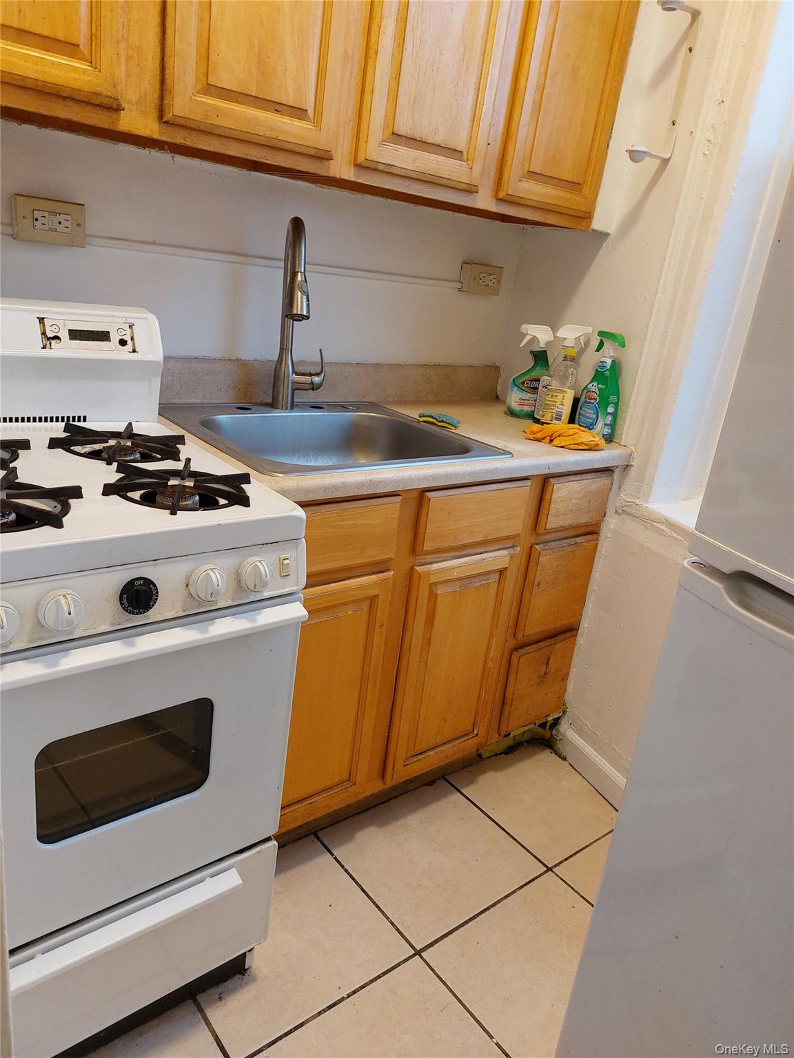 #3 photo, 52-12 108th Street, Corona , NY 11368