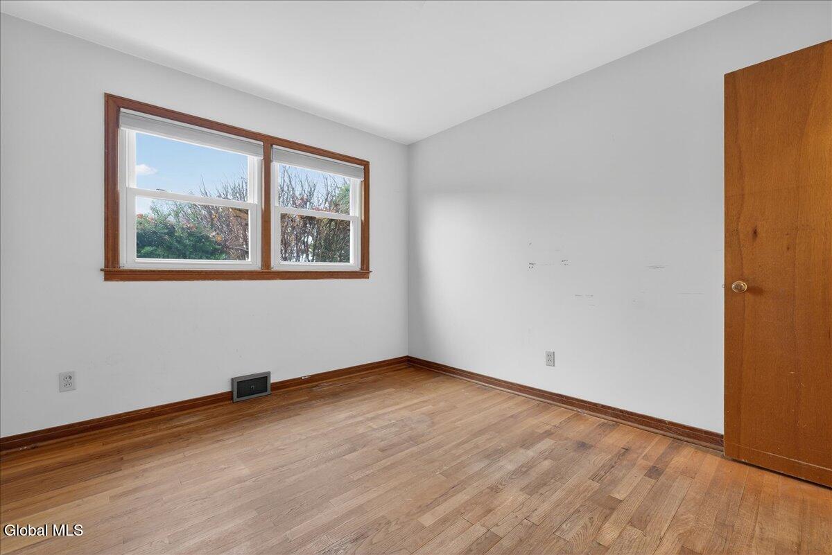 #17 photo, 15 Cornelia Avenue, Charlton , NY 12019